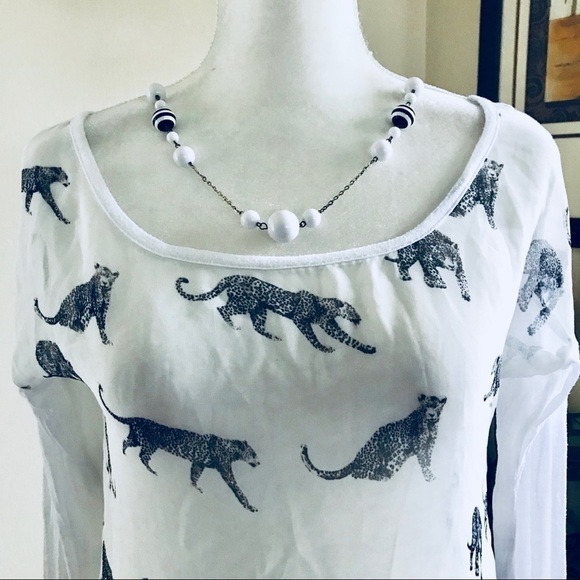 2/$15 Aeropostale Long Sleeve Sheer Leopard Top M White - Picture 2 of 7